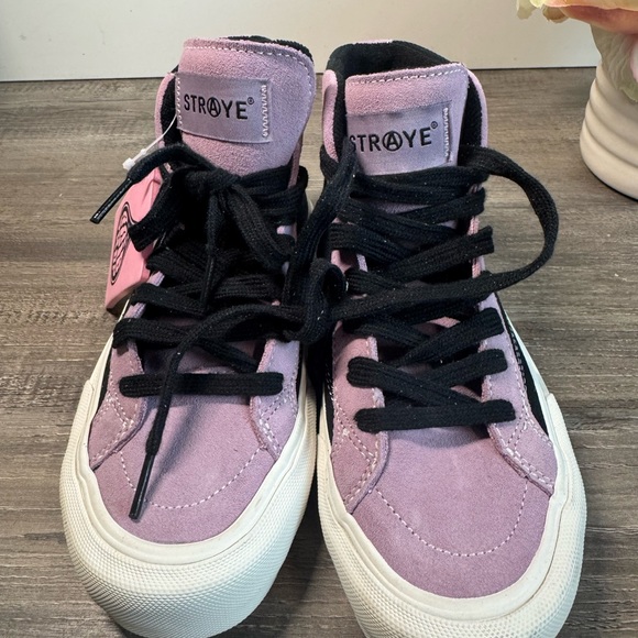 STRØYE Trust None- Purple and Black size 3 high tops - Picture 6 of 10